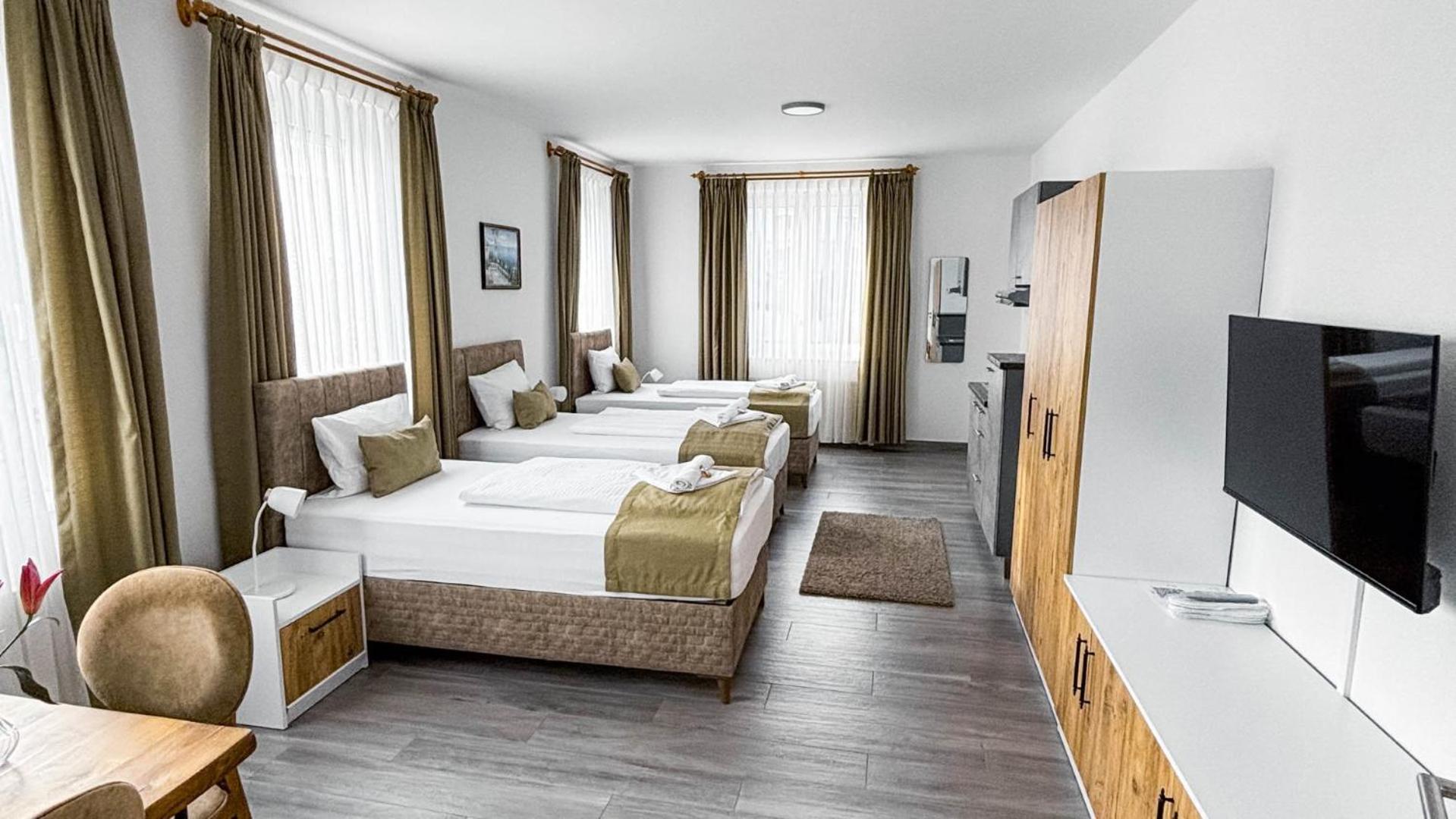 E&B Hotel Korb Екстер'єр фото