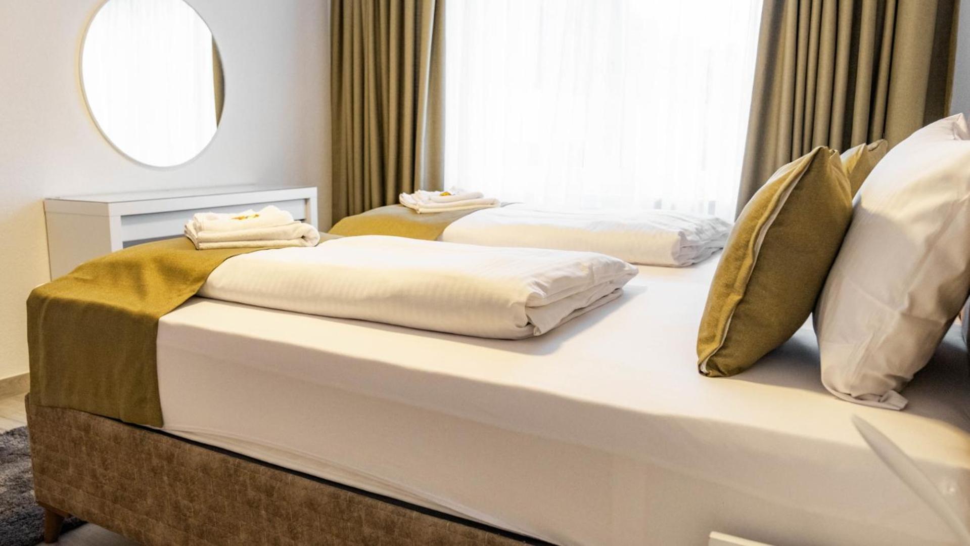 E&B Hotel Korb Екстер'єр фото